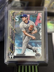 2025 Topps Holiday Shohei Ohtani #H1 Silver Glitter  Los Angeles Dodgers - Picture 1 of 2