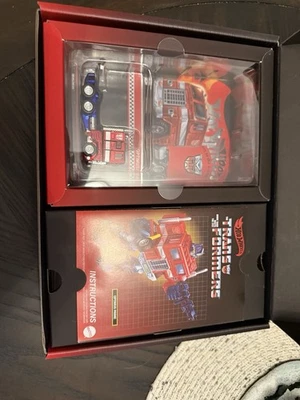 NUEVO Hot Wheels Transformers Optimus Prime Exclusivo Mattel Creations RLC Foto 1 de 4