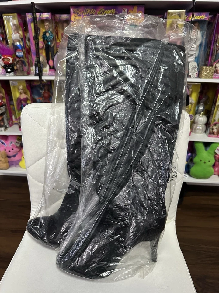 Botas hasta el muslo tórrido (talla 12 1/2) Foto 1 de 3