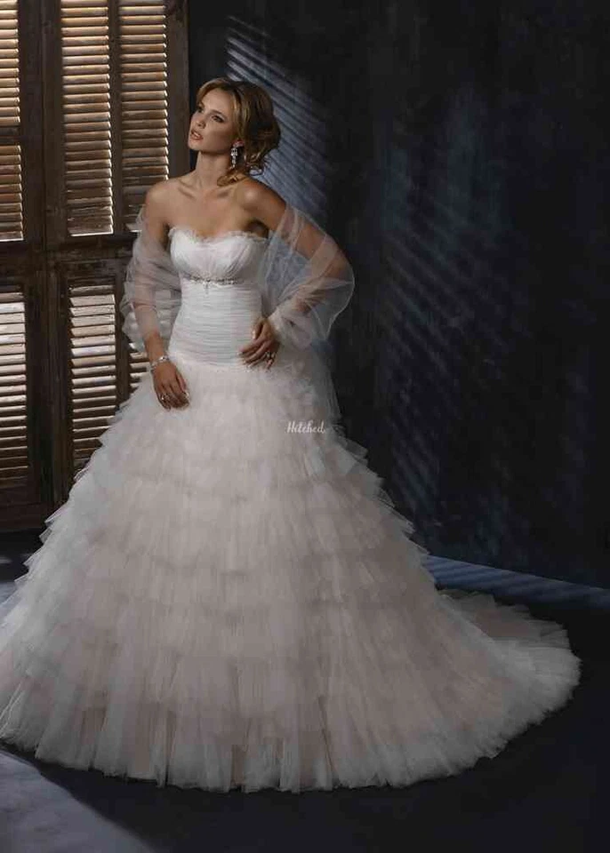 Maggie Sottero Madelyn Wedding Gown Ivory Size 4 - NWT - Image 1 of 2