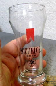 Michelob Bier kleineres Bierglas, tolles Logo, lustiges Sammlerstück - Bild 1 von 3