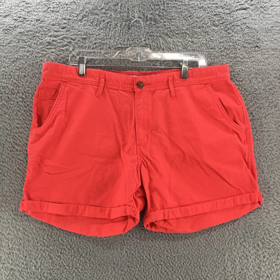 Pantalones Cortos Chinos Levis Para Mujer 33 Coral Tiro Medio Cremallera Mosca Puños Informales Frente Plano Foto 1 de 4