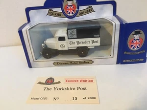 Oxford C052 - The Yorkshire Post Van / LKW - Bild 1 von 3