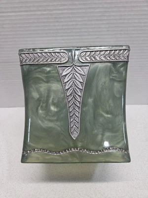 "Tocador de baño Wamsutta Adagio con cubierta de pañuelo caja cuadrada perla verde 6"" X 6""" Foto 1 de 4