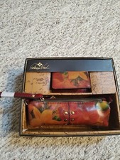 Patricia Nash Isla Oblong multi floral Leather pouch  & credit ID Card case NIB
