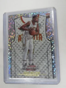 Tarjeta RC 2018 Threads Rookies Association Dazzle Omari Spellman #123 Rookie - Imagen 1 de 4