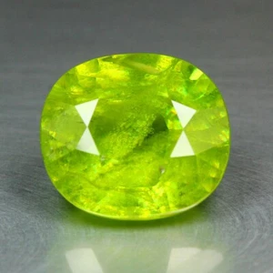 4.82 Cts_Oval_Gorgeous Lustrous Unheated Yellowish Green Sphene Loose Gemstone - Picture 1 of 3