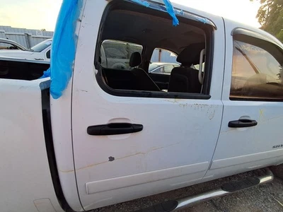 Used Rear Right Door Assembly Rear Side fits: 2008 Chevrolet Silverado 1500 pick Foto 1 de 4