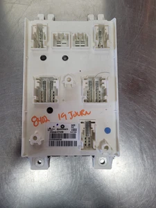 2016-2020 Dodge Journey Body Control Multifunction Module Fuse Box OE 68366474AB - Picture 1 of 14