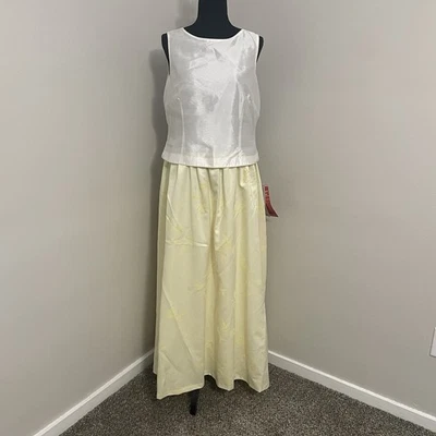 NWT VTG PAPELL BOUTIQUE Evening Sz 14 PETITE White/Yellow Formal Gown Floral - Image 1 of 4