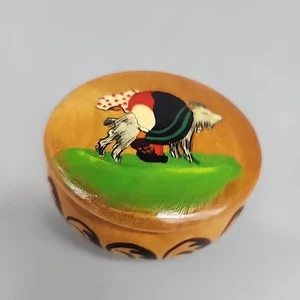 Vintage Hand Crafted 1.5x2.5" Round Wood Norwegian Trinket Jewelry Box Milk Goat - Picture 1 of 6