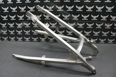 Suzuki 00-04 DRZ400 2000 OEM subchasis trasero subchasis riel de asiento 41200-29F00 Foto 1 de 4