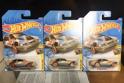 HOT WHEELS '92 FORD MUSTANG 90/250 HW ART CARS 1/10 Tan. Rare. Lot of 3. - Image 1 of 3