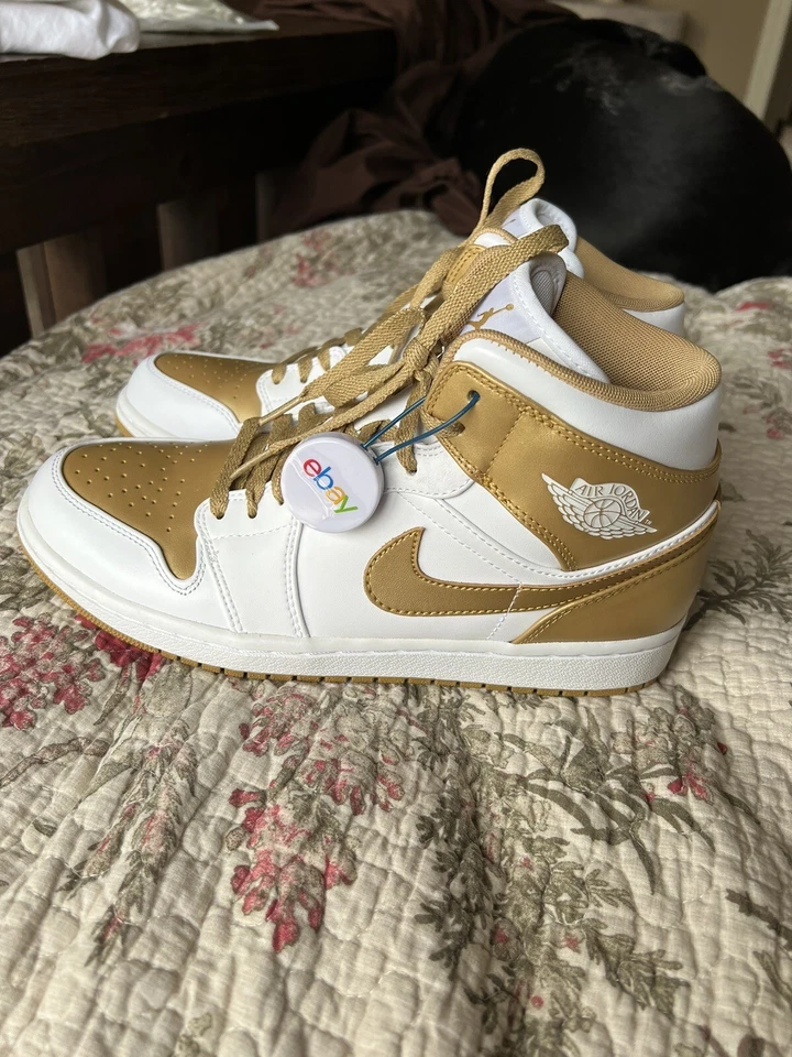 Talla 8.5 - Jordan 1 Phat Blanco Metálico Dorado Foto 1 de 4