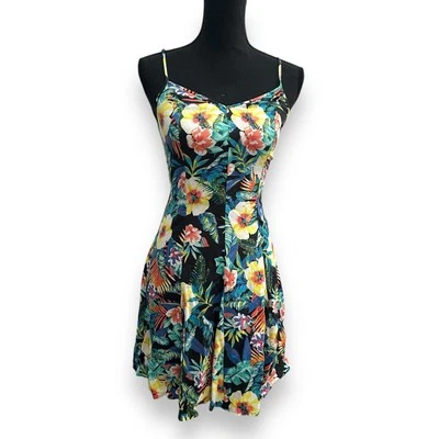 Nuevo con etiquetas Mini Vestido Floral Tropical Decree Playa Natación Encubrimiento Negro Talla Mediana Nuevo Foto 1 de 4