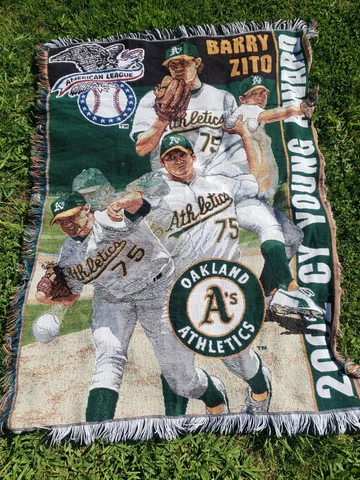 MLB Oakland Athletics A’s Stadium Blanket Barry Zitto Cy Young 2002 Cover
