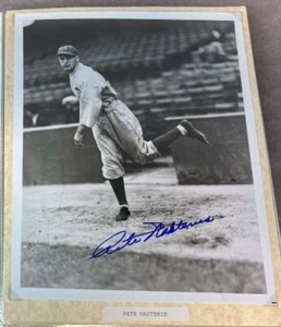 Pete Naktenis Philadelphia A's Autographed Signed 8x10 Photo index card & photo - Picture 1 of 5