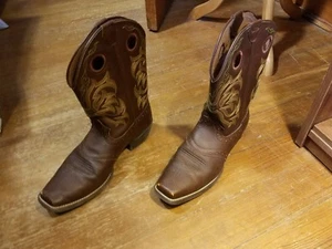 Justin 2523JR Botas de Vaquero Sin Deslizantes con Puntera Cuadrada con Estampida (Niños EE. UU. 5.5D) Mujer 7 - Imagen 1 de 6