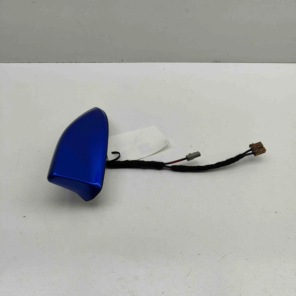 NISSAN QASHQAI MK3 J12 Antenna 28208-6UU0A 1.3 Petrol / electricity 31998386 - Image 1 of 4