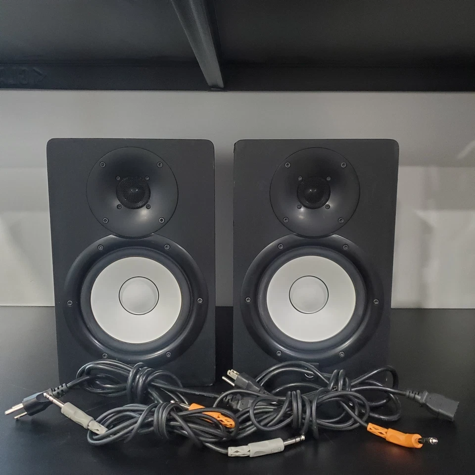 (ПАРА) Yamaha HS7 Powered студийный монитор колонки, 6,5» дюйма, черный работает отлично - Изображение 1 из 4