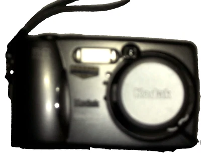 KODAK EASYSHARE DX4530 DIGITAL 5 MP CAMERA  - Image 1 of 4