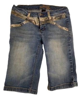 Southpole 牛仔短裤女式 3 码迷彩装饰牛仔 28 英寸 x 11 — 第 1/4 张图片