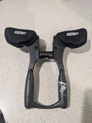 Controltech Triathlon Aero Cockpit 31.8mm Carbon  Bicycle Arm Rest TT Handlebar - Image 1 of 4