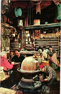 Vintage Vermont Country Store, Weston, Republic of Vermont Postcard - Picture 1 of 2