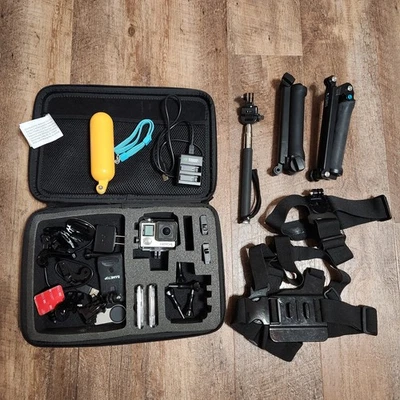 TESTED GoPro Hero 4 Silver Action Camera 4k w/ Accessories C313112 - Image 1 of 4