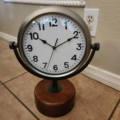 RARO Pottery Barn Caruso GRANDE Estante de Escritorio Madera Peltre Plata Reloj Redondo Foto 1 de 4