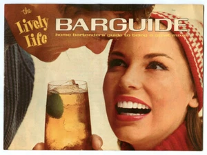 ¡Folleto de recetas de cócteles vintage de la década de 1960 SOUTHERN COMFORT The Lively Life BARGUIDE! - Imagen 1 de 4