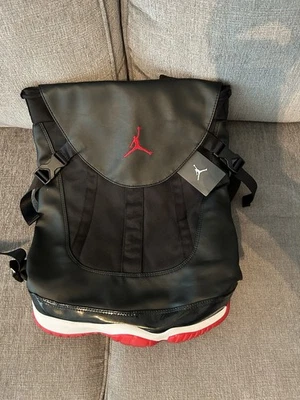 Nike Air Jordan 11 Bred Premium Bolso para Zapatos Negro y Rojo 631693-010 Mochila Nuevo con Etiquetas Foto 1 de 3