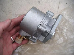 Original Renault Clio 1.9 1.5 Diesel 1998-05 Bremsunterdruck Pumpe 8200031420 - Bild 1 von 1