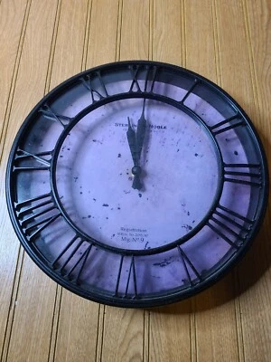 Sterling & Noble Mfg No. Relógio de parede redondo 9 - 8,5 pol. - Acabamento preto envelhecido TESTADO - Imagem 1 de 4