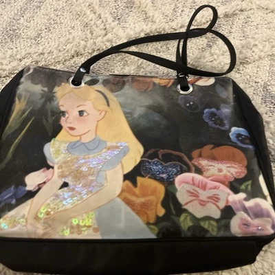 Cartera vintage de Alicia en el País de las Maravillas Foto 1 de 4
