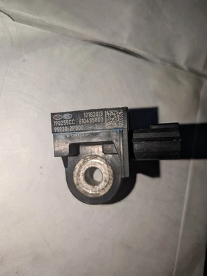 2011-2015 起亚索伦托前冲击碰撞传感器 — 第 1/3 张图片