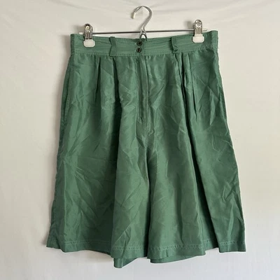 Vintage Forenza Women's Green M 100% Silk Oversized Flowy Shorts - Image 1 of 4