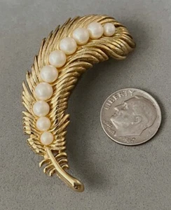 Vintage TRIFARI Crown Logo Goldtone Faux Pearl Feather Pin Brooch Mint 2.25"Long - Picture 1 of 4