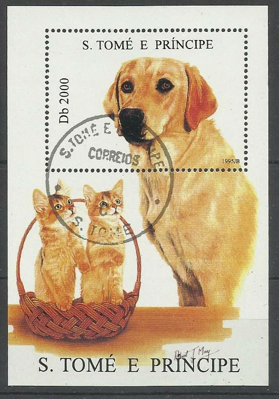 chat cat katze gato  Bloc Feuillet oblitéré 76 San Tomé chien dog hund perro - Photo 1/1