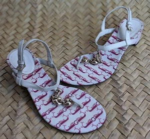 Gucci sandalo in vernice rosa/bianco taglia 35,5C EU | 2,5 UK | 5,5 US - Foto 1 di 12