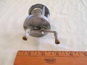 Vintage Reel Ocean City 1800 Made in Philadelphia Pennsylvania USA - Picture 1 of 13