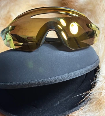 Gafas de sol Oakley codificadoras elipse doradas Foto 1 de 4