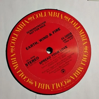 EARTH WIND FIRE - SPREAD YOUR LOVE 12" 1983 DISCO FUNK BOOGIE NM CLEAN WAX! - Image 1 of 2