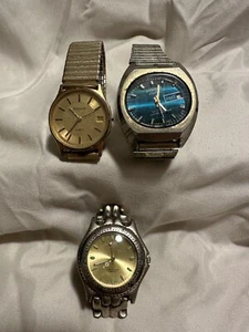 Lot Of Wrist Watches- Bulova, Kronatron, Professional Quartz/ Repair - Picture 1 of 18