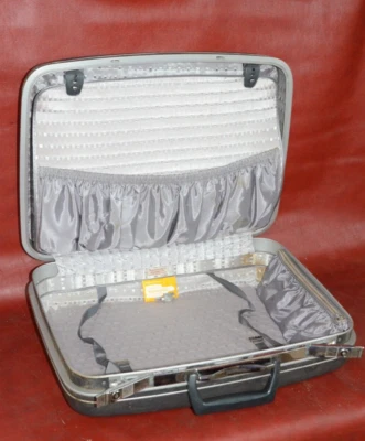 Vtg 20x16 Samsonite Silhouette Hard Shell Suitcase Grey Luggage Travel Case  Key - Image 1 of 4