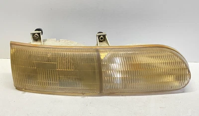 Ford Taurus 1992-1995 luz de cabeza del lado derecho del pasajero OEM, 114-00209 Foto 1 de 4