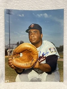 VINTAGE Circa 1960's Earl Battey Autographed 8x10 Photo, Minnesota Twins, NICE! - Picture 1 of 2
