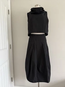 SUN KIM 100% POLYESTER 2PC ELASTIC WAIST BACK POCKETS SKIRT / CROP TOP SIZE M - Picture 1 of 12