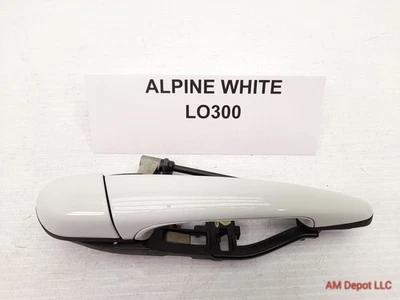 2002 BMW 330xi 325i 330i 325i E46 Sedan Front Right Outside Door Handle White - Image 1 of 4