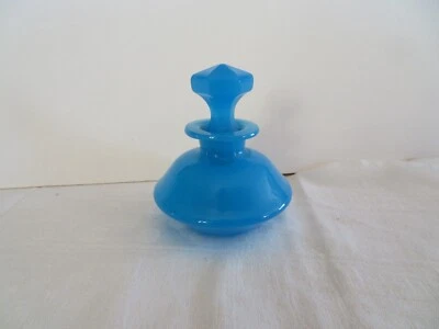 ancien petit flacon en opaline bleu XIX TBE - Photo 1/4